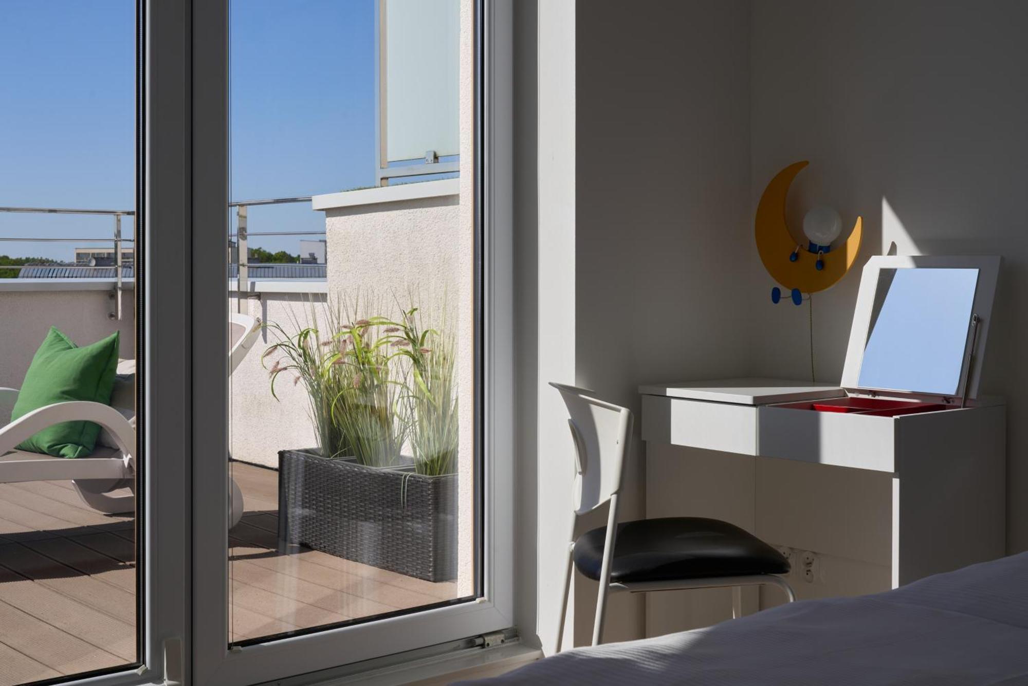 Apartament Z Tarasem Panorama Kolobrzeg Ngoại thất bức ảnh
